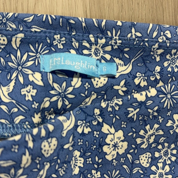 J. McLaughlin Blue Floral Capris Size 6 - Picture 5 of 10